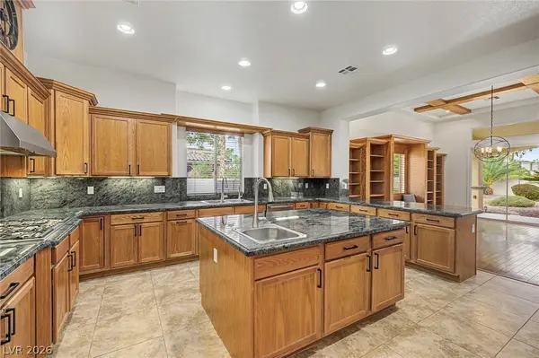 7504 Via Del Mar ST, Las Vegas, NV 89131