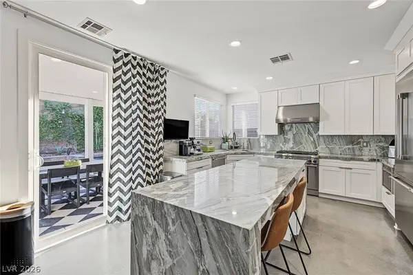 7003 Grand Junction AVE, Las Vegas, NV 89179