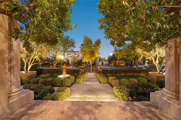 8808 Greensboro LN, Las Vegas, NV 89134