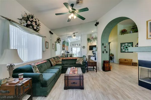 2200 Valley Heights AVE, Henderson, NV 89052