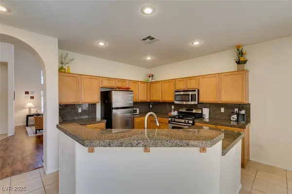 10952 Porto Foxi ST, Las Vegas, NV 89141