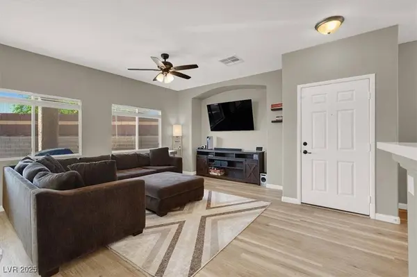 6559 Tumbleweed Ridge LN #102, Henderson, NV 89011