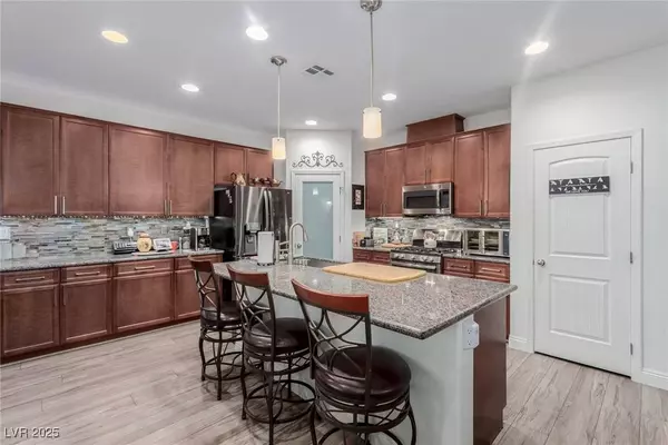 6739 Haymarket ST, Las Vegas, NV 89166