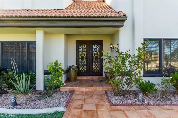 2925 Mondavi CT, Las Vegas, NV 89117