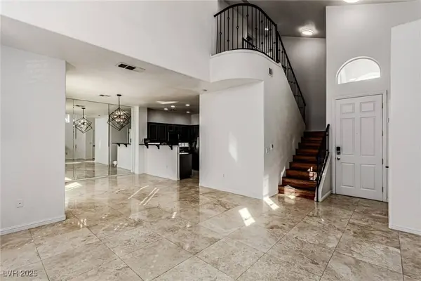 8779 Villa La Rae AVE, Las Vegas, NV 89147