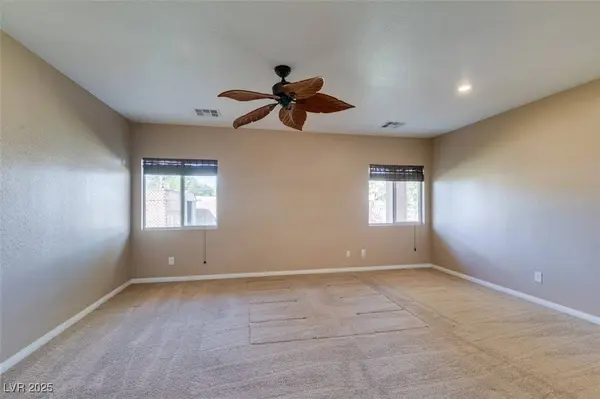 4998 Sandra RD, Las Vegas, NV 89110