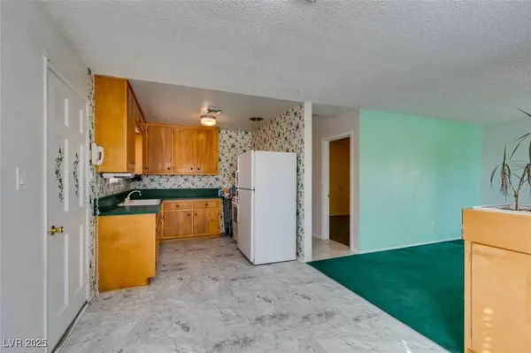 4998 Sandra RD, Las Vegas, NV 89110