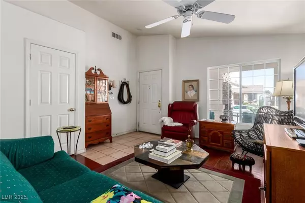 1532 Waterton DR, Las Vegas, NV 89144