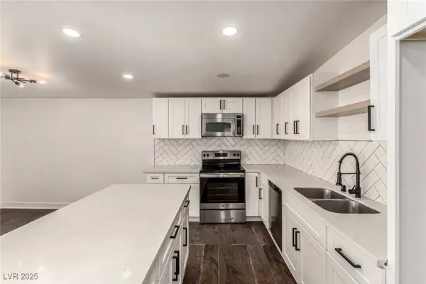 3220 Stanley AVE, North Las Vegas, NV 89030