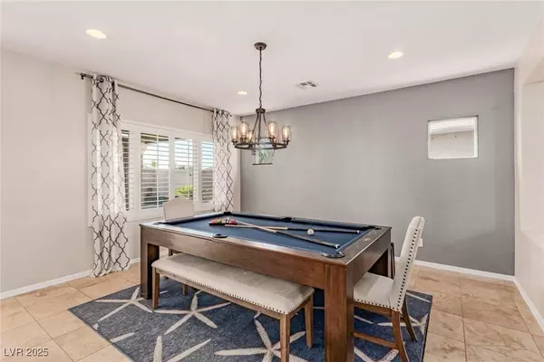 7301 Royal Melbourne DR, Las Vegas, NV 89131