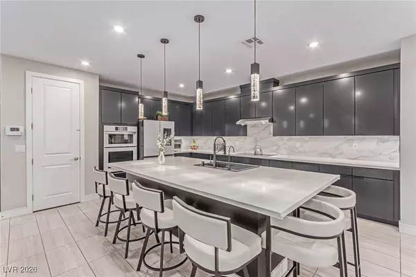 9770 Hiking AVE, Las Vegas, NV 89166