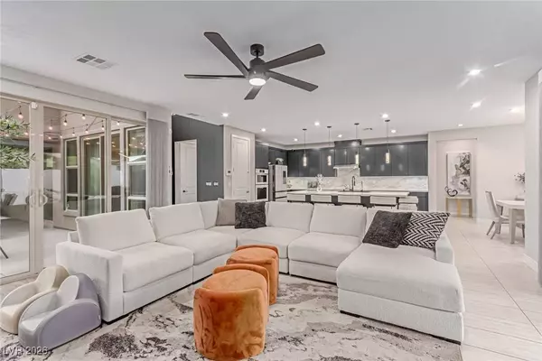 9770 Hiking AVE, Las Vegas, NV 89166