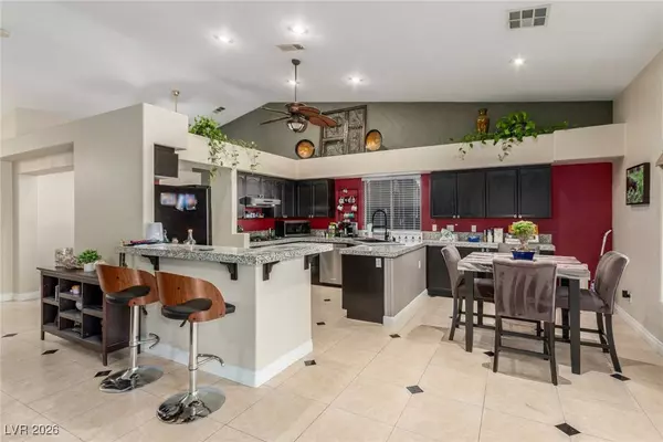 518 Dawn Cove DR, Henderson, NV 89052