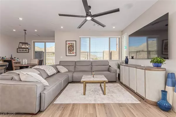 11850 Angle Cliff AVE, Las Vegas, NV 89138