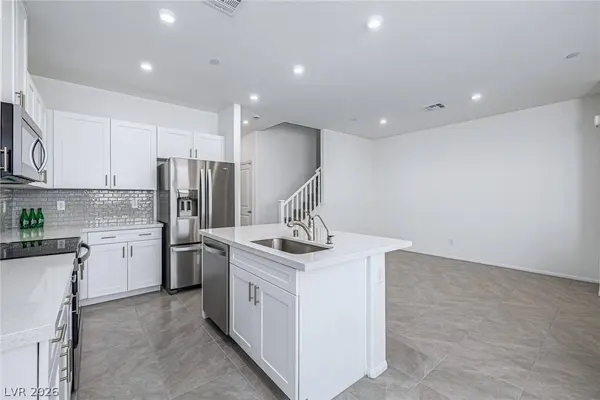 6656 Nimbus AVE, Las Vegas, NV 89130