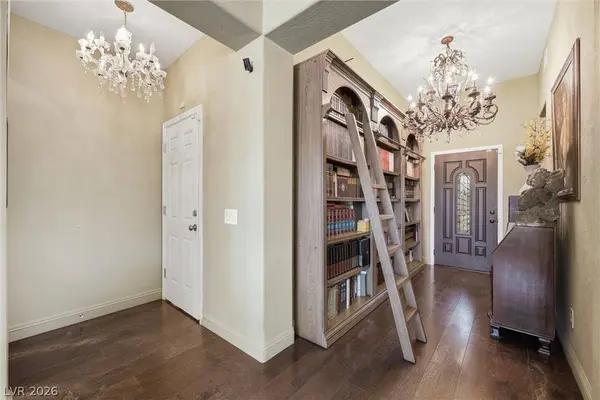 3895 Galiceno DR, Las Vegas, NV 89122