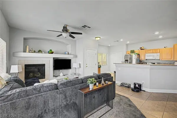 6721 Lookout Lodge LN #2, North Las Vegas, NV 89084