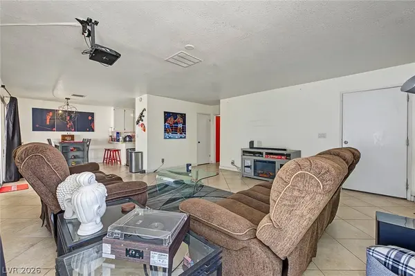 6992 Quarry DR, Las Vegas, NV 89147