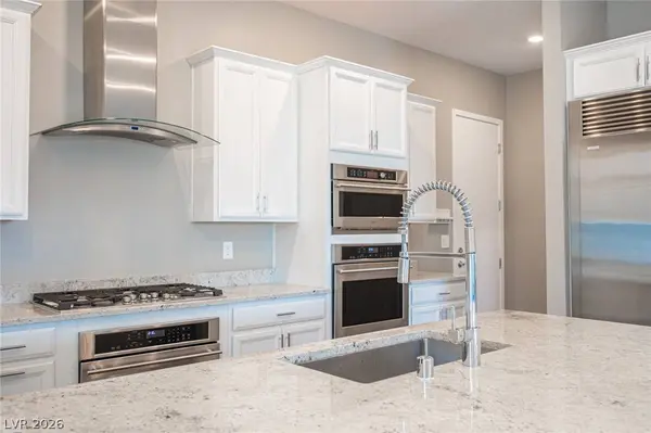 6214 Amber View ST, Las Vegas, NV 89135