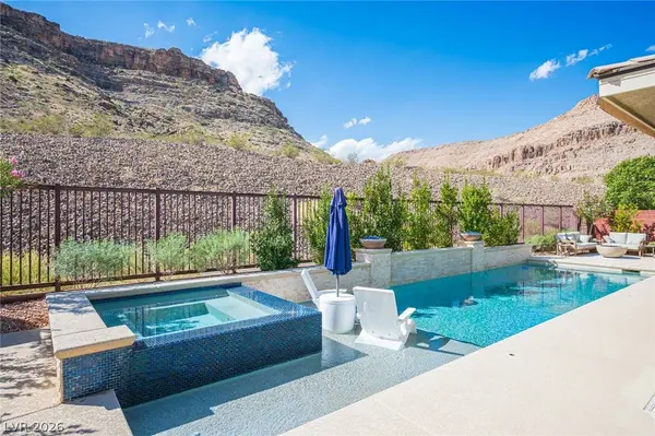 5917 Heaven View DR, Las Vegas, NV 89135