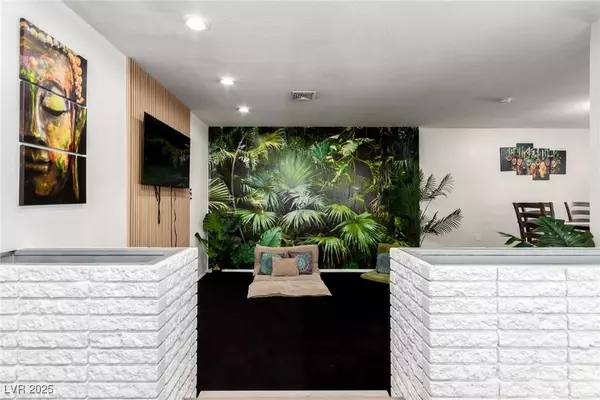 5710 Madre Mesa DR, Las Vegas, NV 89108