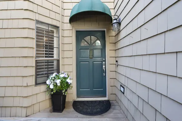 443 College Ave, Palo Alto, CA 94306-1525