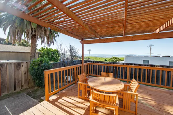 26854 Grandview Ave, Hayward, CA 94542-2321