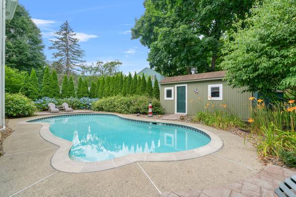 Billerica, MA 01821-1317,18 Sumac St
