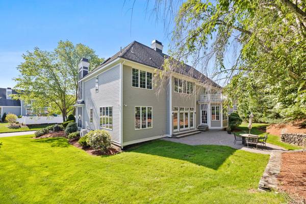 Andover, MA 01810-2878,2 Trevino Cir