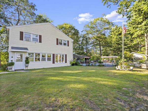 North Chelmsford, MA 01863-1620,97 Groton Rd