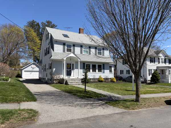 13 Pasho St, Andover, MA 01810-3640