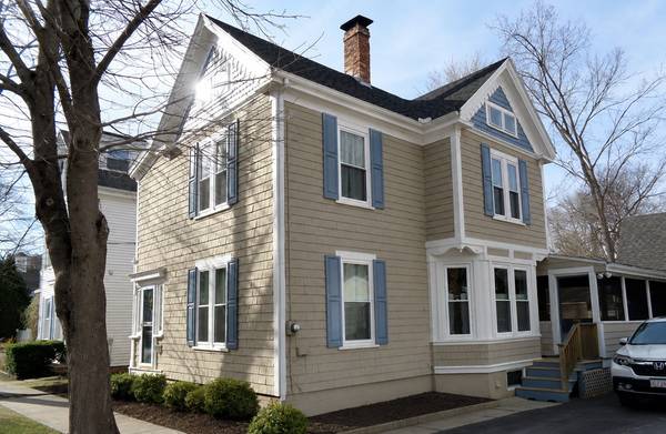 16 Collins St, Newburyport, MA 01950-2139