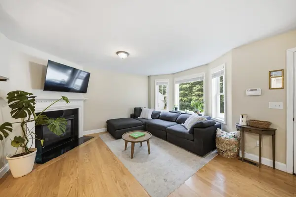 15 Scottie Way, Amherst, NH 03031-2038
