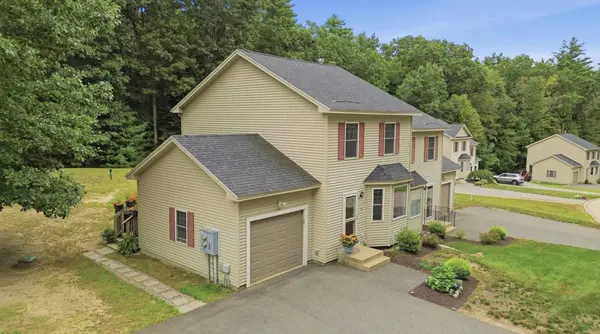 15 Scottie Way, Amherst, NH 03031-2038
