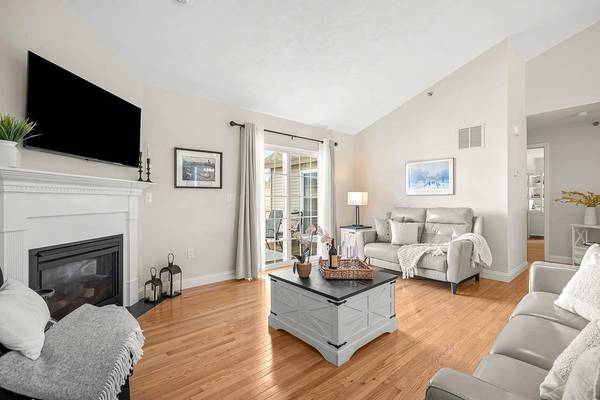154 Hall RD, Fremont, NH 03044