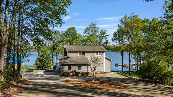 1711 Riverside DR, Lexington, NC 27292