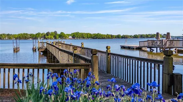 1711 Riverside DR, Lexington, NC 27292