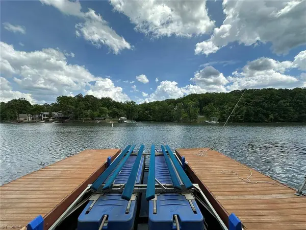 408 Emerald Bay DR, Salisbury, NC 28146