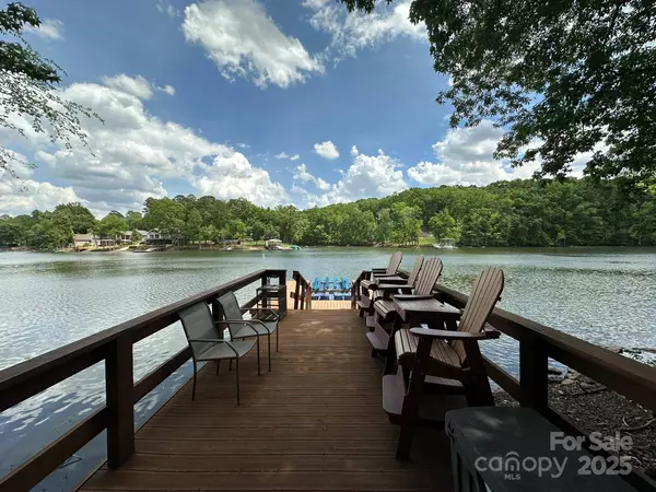 408 Emerald Bay DR, Salisbury, NC 28146