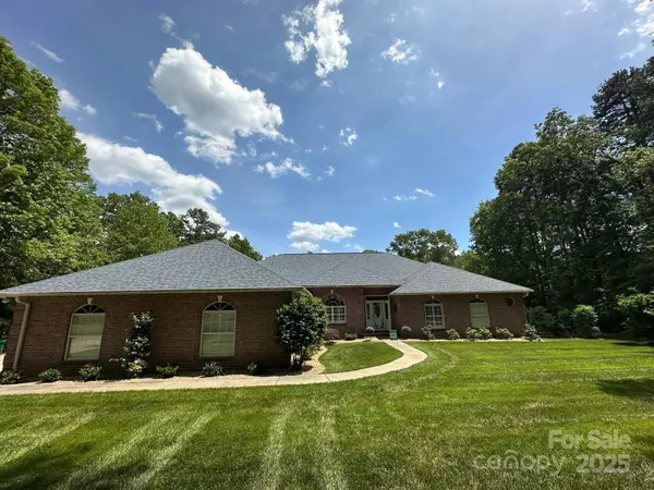 408 Emerald Bay DR, Salisbury, NC 28146