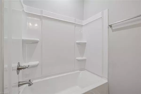 214 Choyce ST #B, Lexington, NC 27295