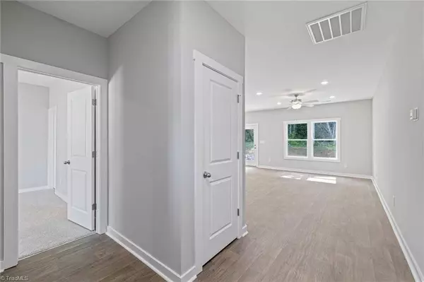 214 Choyce ST #B, Lexington, NC 27295