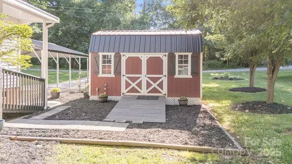 331 Waterway DR, Lexington, NC 27292