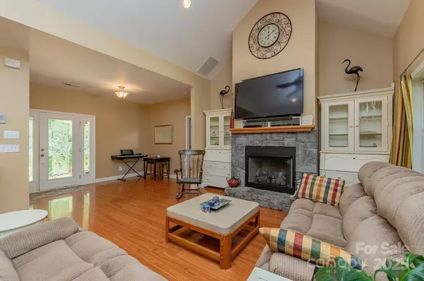 260 River Country RD, Salisbury, NC 28146