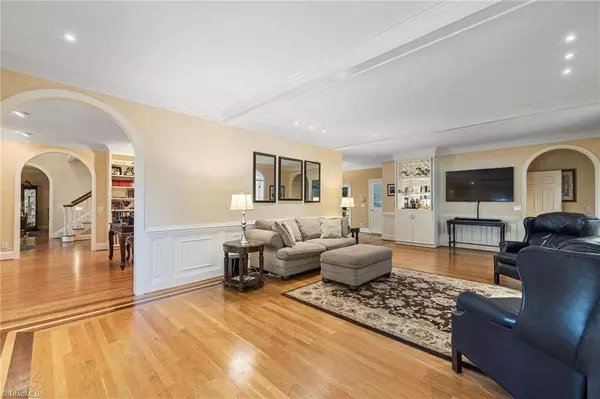 200 Manchester PL, Greensboro, NC 27410