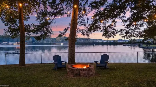 360 Tamarac Shores DR, Salisbury, NC 28146