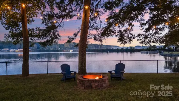 360 Tamarac Shores DR, Salisbury, NC 28146