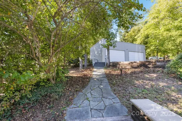 1112 Riverwood DR, Lexington, NC 27292