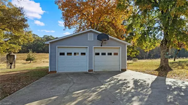 1723 Shiptontown RD, Lexington, NC 27292