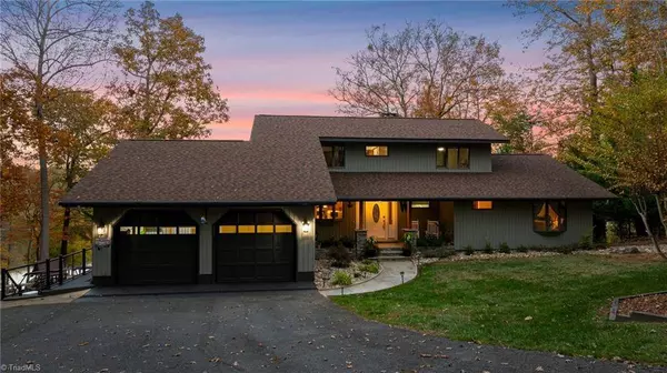 598 Mountain Shore DR, Denton, NC 27239